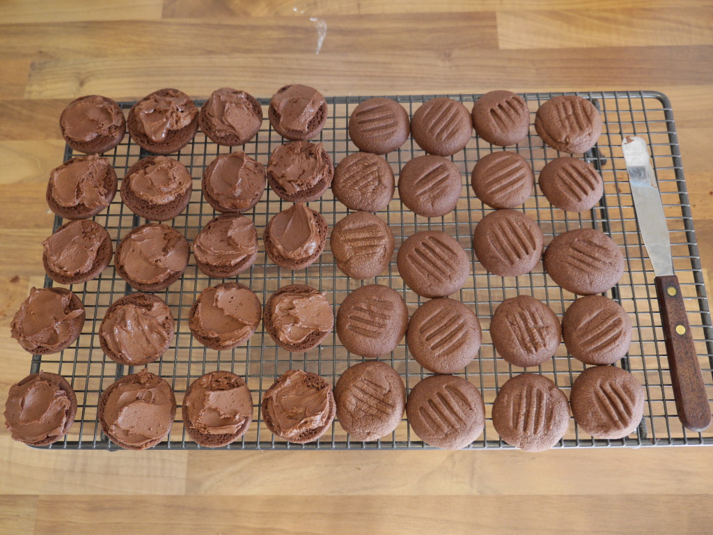 Chocolate Melting Moments aka YoYo Biscuits Oat Milk & Cookies