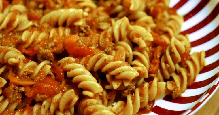 Wholewheat Fusilli Rapid Ragù – Our Favourite Speedy Supper