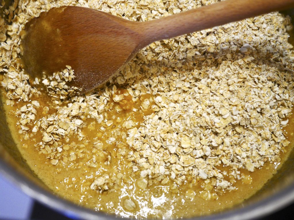 Peanut Butter & Jam Flapjacks Oat Milk & Cookies