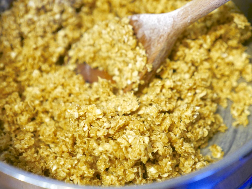 Peanut Butter & Jam Flapjacks Oat Milk & Cookies