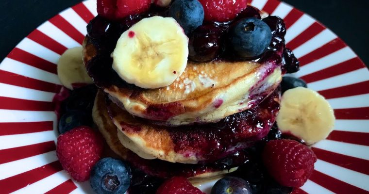 Perfectly Fluffy Banana Pancakes – Vegan