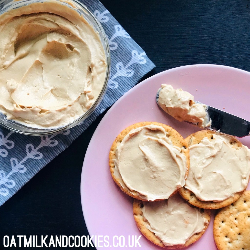 Smokey Cashew Cheesy Spread [With Sauce&nbsp;Option]